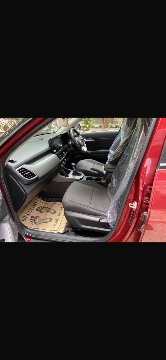 https://images10.gaadi.com/usedcar_image/4524184/original/processed_8bffa3de-bc7a-4373-af11-7dab40e7e808.png?imwidth=6402