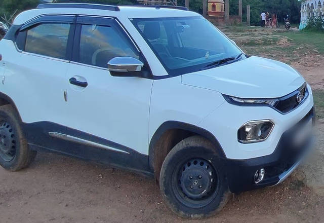https://images10.gaadi.com/usedcar_image/4524186/original/07aeaab9-492d-4d3d-b5bb-c258facc9ffe.?imwidth=6400