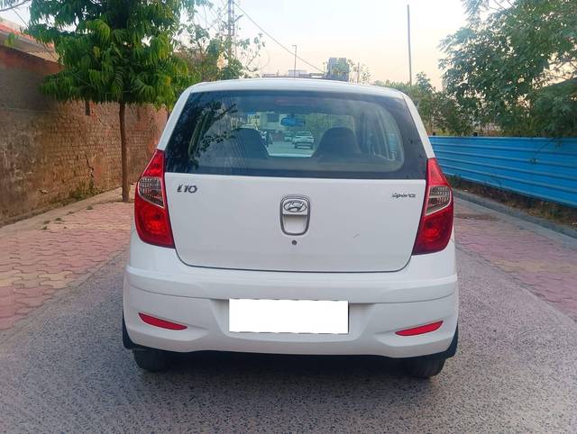 https://images10.gaadi.com/usedcar_image/4524210/original/processed_71b881fb5c42ce5b26f37caa831053a5.jpg?imwidth=6402