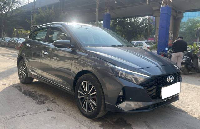https://images10.gaadi.com/usedcar_image/4524213/original/processed_cd051622313c7597492f42351d468cb9.jpg?imwidth=6400