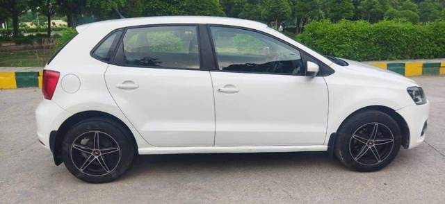 https://images10.gaadi.com/usedcar_image/4524217/original/204b62b6f44fd6a251afabb22aa10e9b.jpg?imwidth=6401
