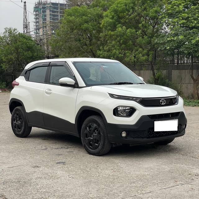 https://images10.gaadi.com/usedcar_image/4524238/original/processed_af85b853dfd63d78d341f980718302f3.jpg?imwidth=6400