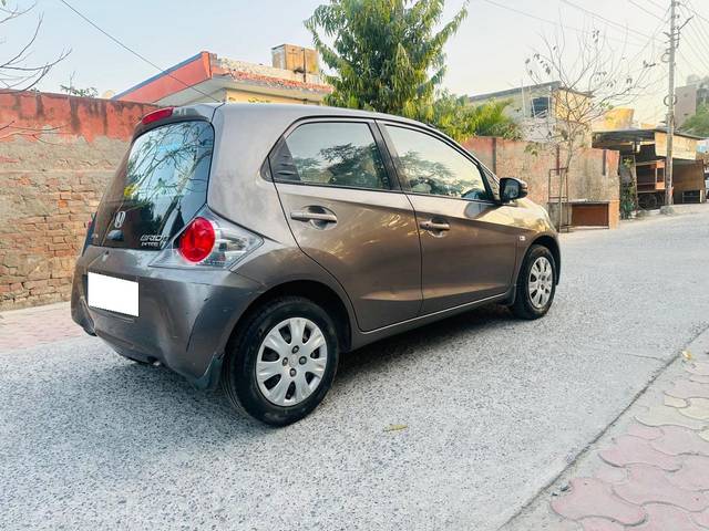 https://images10.gaadi.com/usedcar_image/4524248/original/processed_66877b0cfbb3babcff2c31f6e1713680.jpg?imwidth=6402