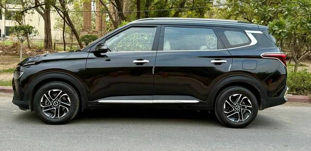 https://images10.gaadi.com/usedcar_image/4524267/original/processed_afb6c48110733b356afa800f832e1cc1.jpg?imwidth=6402