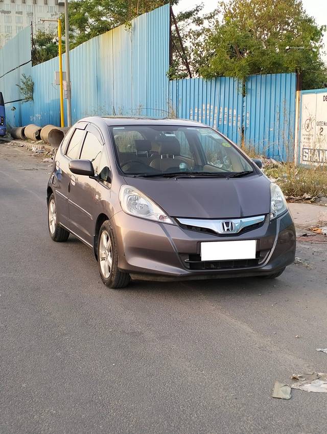 https://images10.gaadi.com/usedcar_image/4524269/original/processed_e037e0d34e941ced7b8c446d4667bf2a.jpg?imwidth=6400