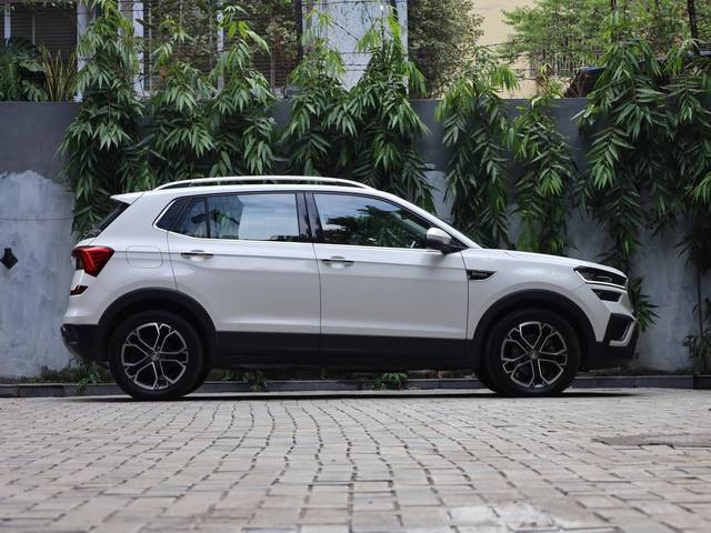 https://images10.gaadi.com/usedcar_image/4524279/original/processed_ad2f9e006c6878c5ac291125703986cf.jpg?imwidth=6401