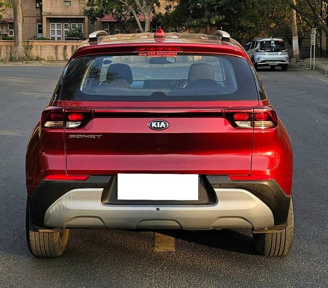 https://images10.gaadi.com/usedcar_image/4524288/original/processed_c6d97a78eebc48f3c688945961ec0a71.jpg?imwidth=6402