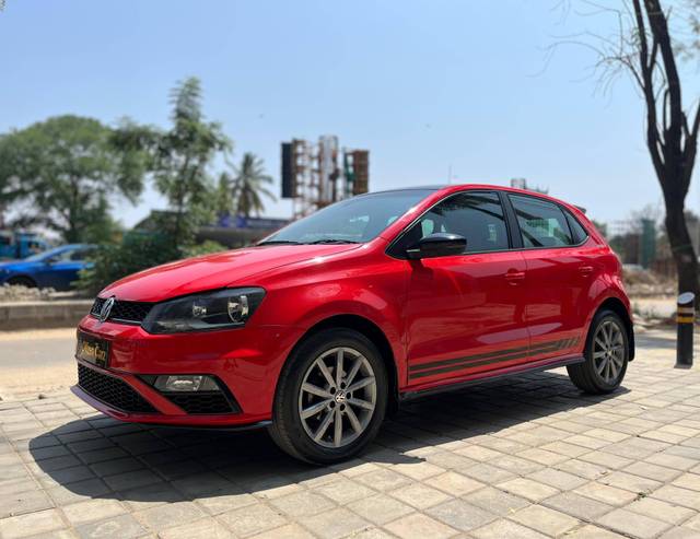 https://images10.gaadi.com/usedcar_image/4524293/original/processed_7e450db8cac5677180857d303d6e4bad.jpg?imwidth=6400