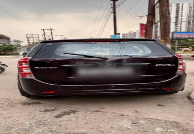 https://images10.gaadi.com/usedcar_image/4524312/original/4ba9557c-27e9-4179-8432-5f866f097efb.?imwidth=6402