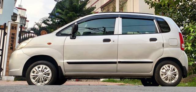 https://images10.gaadi.com/usedcar_image/4524319/original/455a9cf9ce8ea4f239f06d6f40a193b0.jpg?imwidth=6402