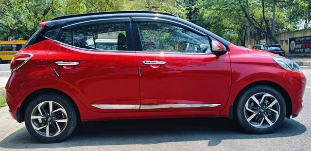 https://images10.gaadi.com/usedcar_image/4524321/original/processed_63d7ec92e71d50414463e3dc27185749.jpg?imwidth=6401