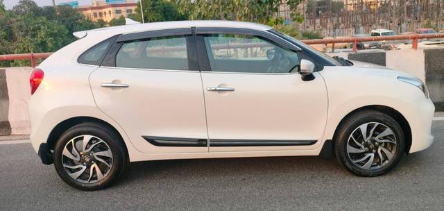 https://images10.gaadi.com/usedcar_image/4524330/original/processed_66eb691a34cfefa39f07b52b93be80ff.jpg?imwidth=6401