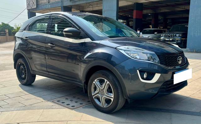 https://images10.gaadi.com/usedcar_image/4524346/original/processed_eec15f892cf7fc4aceccf7887cd7c499.jpg?imwidth=6400