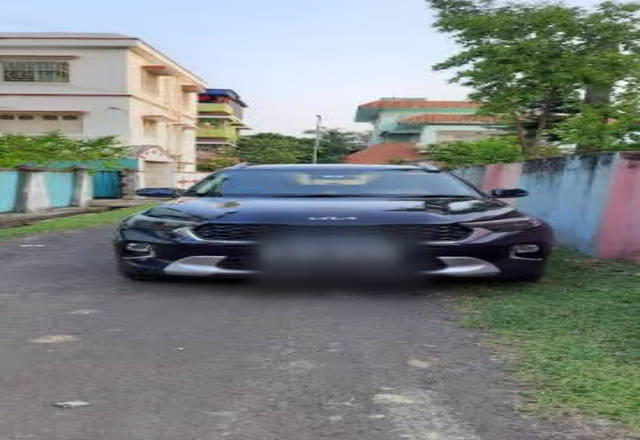 https://images10.gaadi.com/usedcar_image/4524353/original/1e0ed908-80d0-497a-a2f7-6066ccf4d25f.?imwidth=6400