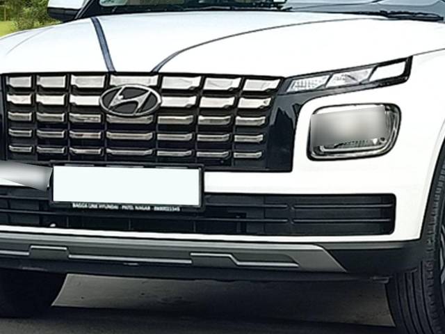 https://images10.gaadi.com/usedcar_image/4524357/original/processed_3fe13a64d4212880358973f48ab2783c.jpg?imwidth=6401