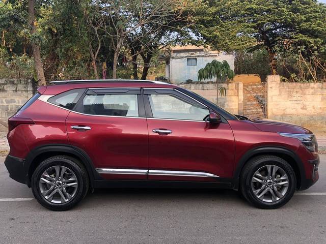 https://images10.gaadi.com/usedcar_image/4524365/original/processed_88ccc466f22b58b0f94b82d17cbc2c41.jpg?imwidth=6401