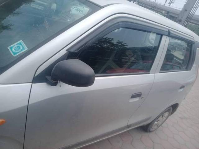https://images10.gaadi.com/usedcar_image/4524380/original/processed_0bbe1f2d-5a99-47fe-9e88-b8aecf904024.jpg?imwidth=6402