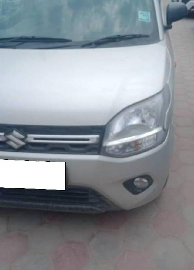 https://images10.gaadi.com/usedcar_image/4524380/original/processed_4856e014-9663-49bc-a951-b1b6519a3e54.jpg?imwidth=6400
