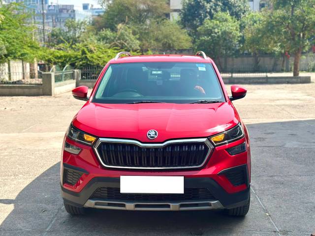 https://images10.gaadi.com/usedcar_image/4524381/original/processed_cd84d86c-55f8-4509-a433-9b3efbbf5dec.jpg?imwidth=6400