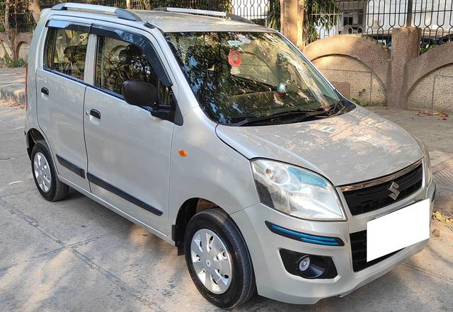 https://images10.gaadi.com/usedcar_image/4524383/original/processed_98997a10d8142fa00b2944247db72029.jpg?imwidth=6400