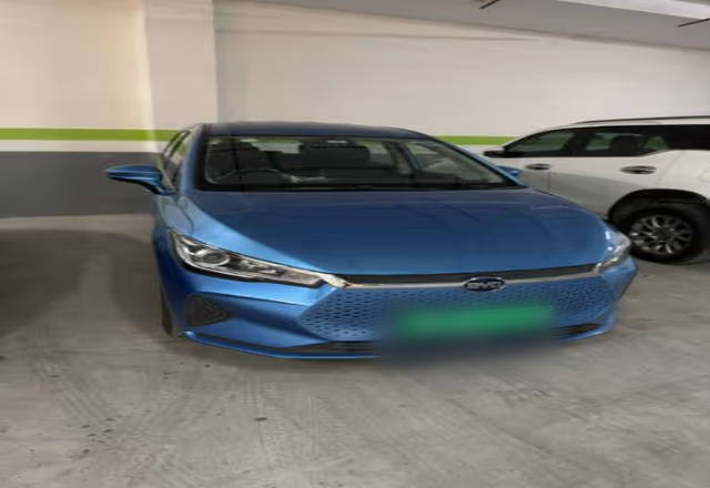 https://images10.gaadi.com/usedcar_image/4524429/original/140011c5-6562-4f3a-883c-a0289c71cc97.?imwidth=6401