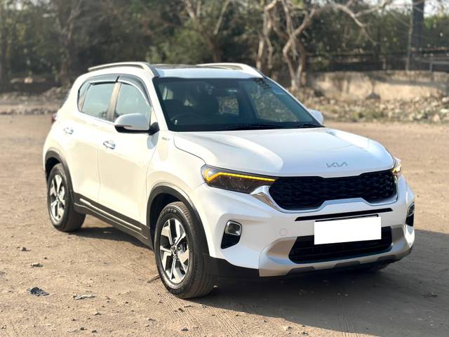 https://images10.gaadi.com/usedcar_image/4524435/original/processed_6426807f-e55b-4445-9e9a-80f6793bea57.jpg?imwidth=6400