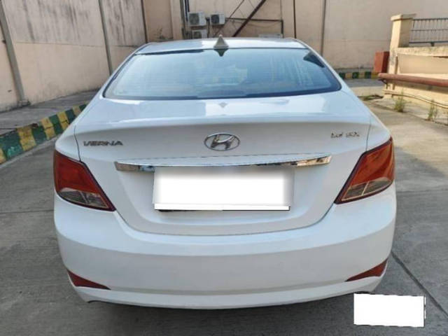 https://images10.gaadi.com/usedcar_image/4524445/original/processed_651248219b6ed1b2006930ea204ee49b.png?imwidth=6402