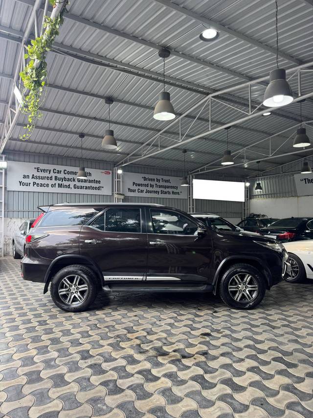 https://images10.gaadi.com/usedcar_image/4524460/original/processed_0d920e1843e596672bd03f4151a5edfc.jpg?imwidth=6402