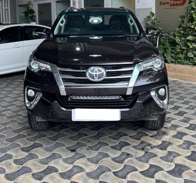 https://images10.gaadi.com/usedcar_image/4524460/original/processed_92a005050fe50caa36053b7823364437.jpg?imwidth=6400