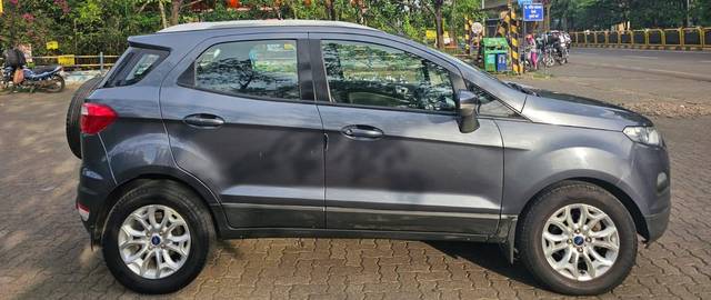https://images10.gaadi.com/usedcar_image/4524466/original/processed_b1c9d2cc-edc0-48a7-bfa2-8c666676306e.jpg?imwidth=6401
