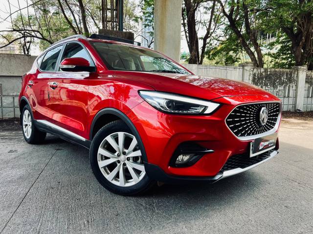 https://images10.gaadi.com/usedcar_image/4524473/original/processed_c7e35af81140166fc7456986e897f4e2.jpg?imwidth=6400