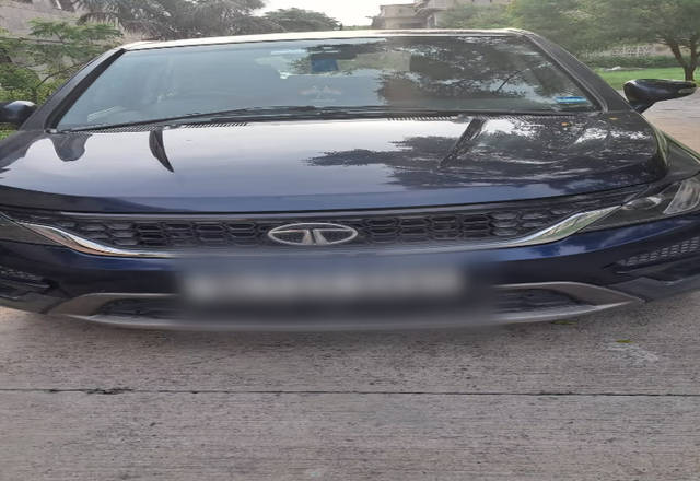 https://images10.gaadi.com/usedcar_image/4524482/original/a9bdf3bb-bdda-4474-bc77-9c165a655eae.?imwidth=6400