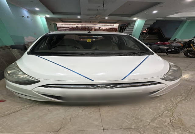 https://images10.gaadi.com/usedcar_image/4524493/original/8ffe8b8c-2744-4b90-861d-8ec56a43ebcd.?imwidth=6402