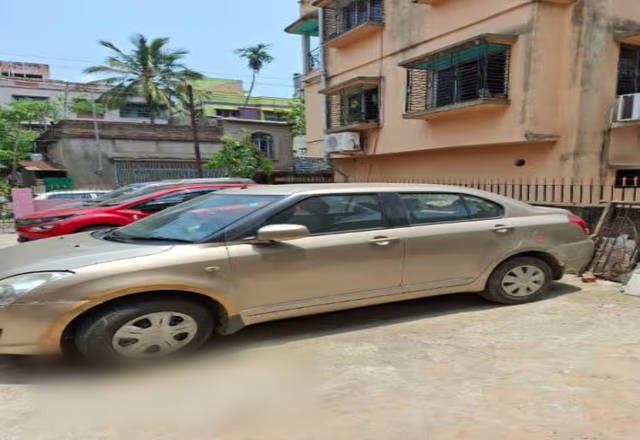 https://images10.gaadi.com/usedcar_image/4524512/original/dbb904dc-4e08-4aa6-ad39-c8e432e9deaf.?imwidth=6401