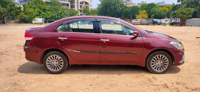 https://images10.gaadi.com/usedcar_image/4524520/original/f21272e2b7bf8b613529cba995f4ccfc.jpg?imwidth=6401