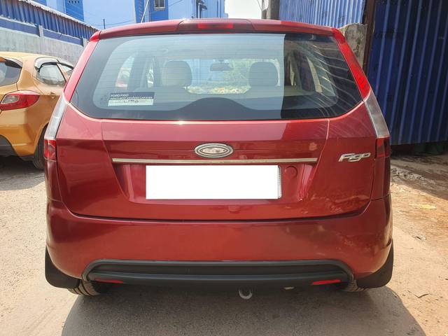 https://images10.gaadi.com/usedcar_image/4524529/original/processed_0368f485d9fee3bf403cd1f652ae10d8.jpg?imwidth=6401