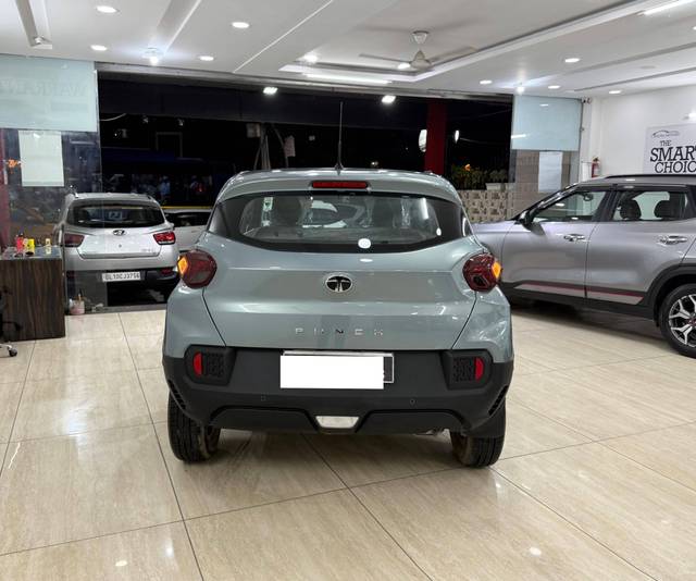 https://images10.gaadi.com/usedcar_image/4524530/original/processed_7a0c96a296e9917ac6a91688535879f9.jpg?imwidth=6402