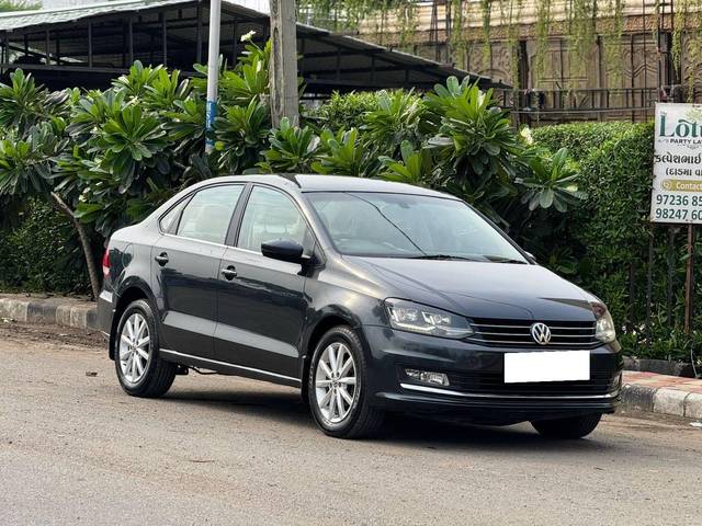 https://images10.gaadi.com/usedcar_image/4524554/original/processed_e0360f38-ff6d-4524-acda-6140205db6b5.jpg?imwidth=6400