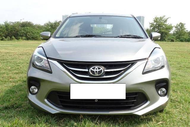 https://images10.gaadi.com/usedcar_image/4524561/original/processed_c3776e54d96209c0b427d6b9f6f4aac3.jpeg?imwidth=6402