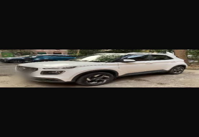 https://images10.gaadi.com/usedcar_image/4524613/original/cd0ed539-c666-4a23-a8e0-2670aefa3935.?imwidth=6400