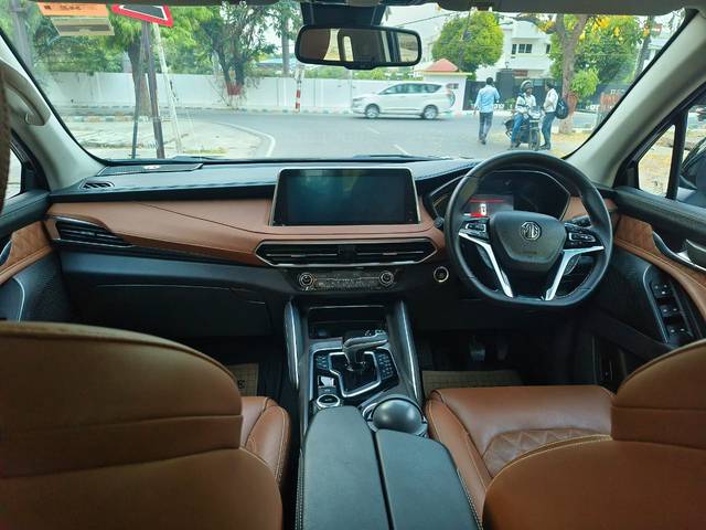 https://images10.gaadi.com/usedcar_image/4524627/original/0dbe059bce91b22e129aa4fd27800074.jpg?imwidth=6401