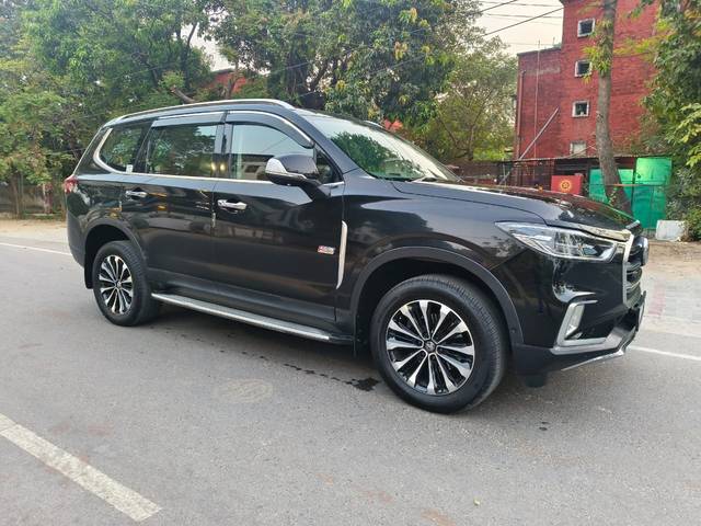 https://images10.gaadi.com/usedcar_image/4524627/original/32be7c2953867312ebbe6dcab3027179.jpg?imwidth=6400