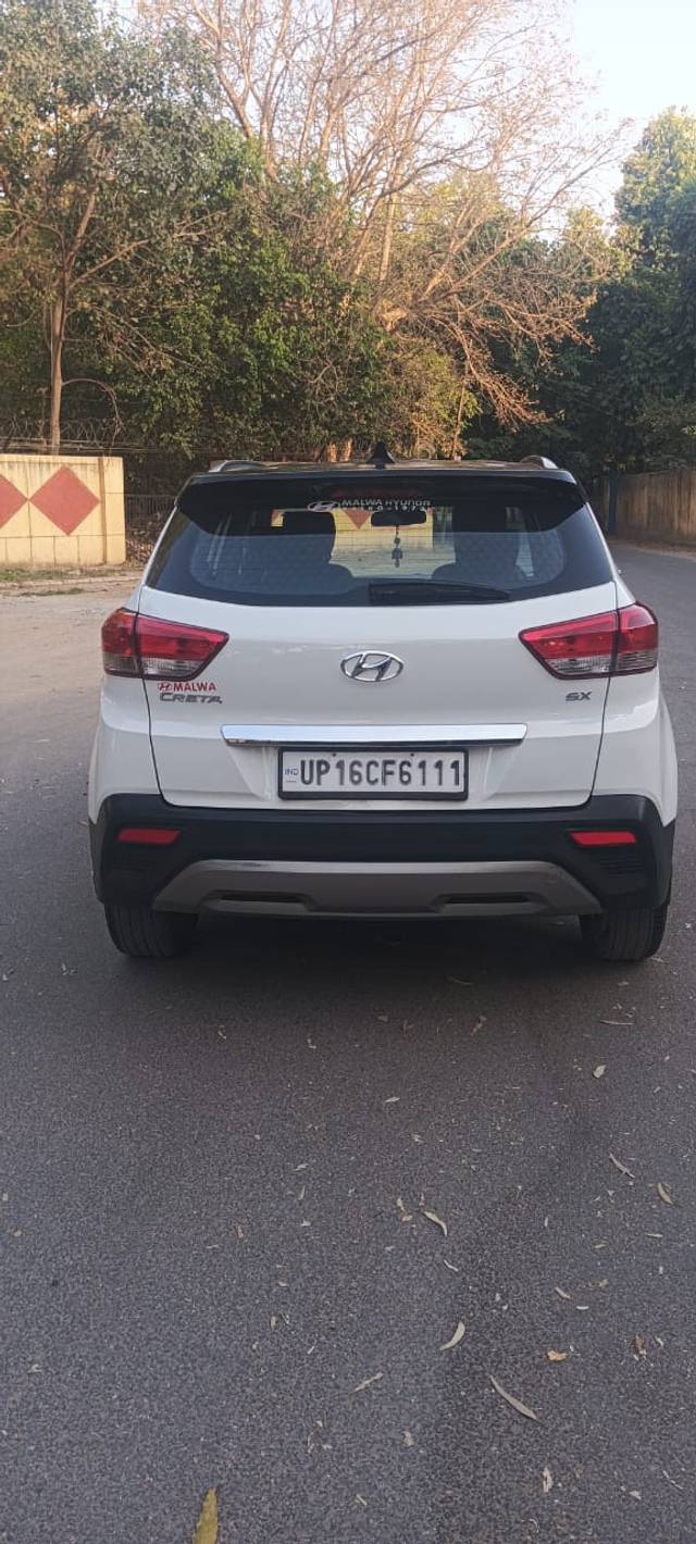 https://images10.gaadi.com/usedcar_image/4524643/original/f4bcdc874ec02d6bf7f93811336e6919.jpg?imwidth=6401