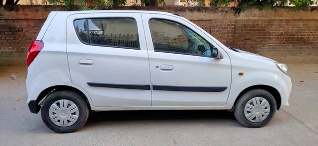 https://images10.gaadi.com/usedcar_image/4524655/original/7138fcb531606bdfcbca81058eca8bbc.jpg?imwidth=6401