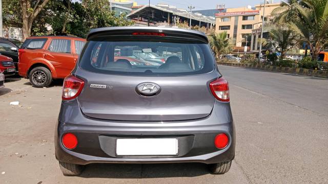 https://images10.gaadi.com/usedcar_image/4524660/original/processed_b22700492dcb064ac9b0608d4a816f6d.jpg?imwidth=6401