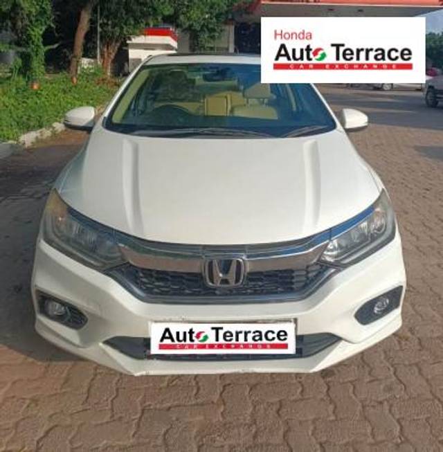 https://images10.gaadi.com/usedcar_image/4524729/original/4a564ba01f3a15425fbd9f78d2e66788.jpeg?imwidth=6400