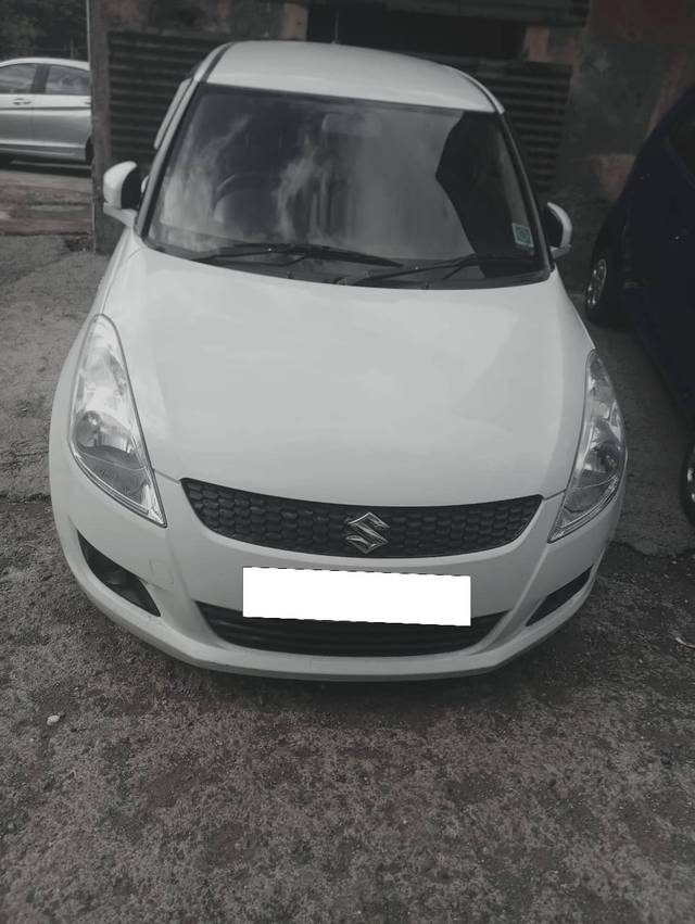 https://images10.gaadi.com/usedcar_image/4524752/original/processed_2de8979e4c37b55f4aca786c1d7e3d0a.jpg?imwidth=6401