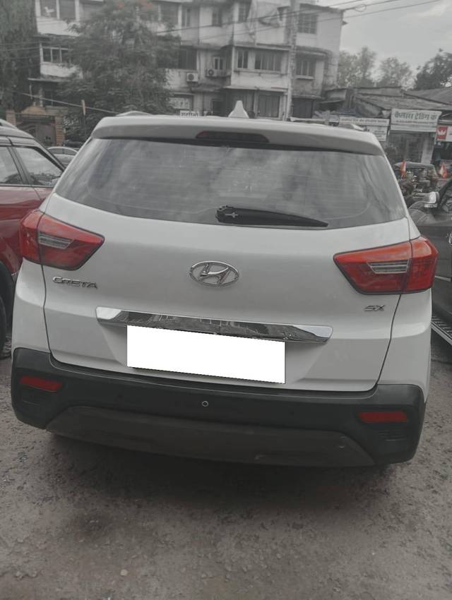 https://images10.gaadi.com/usedcar_image/4524755/original/processed_46aefa40858be6a74da424512cd8b665.jpg?imwidth=6401