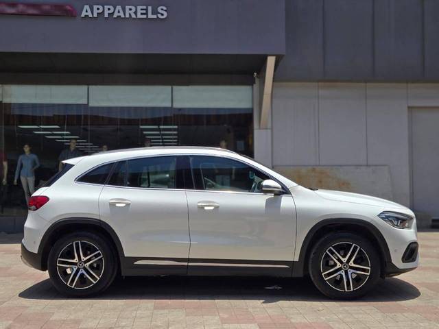 https://images10.gaadi.com/usedcar_image/4524759/original/processed_a20f8a338b09016ab32bedfb16e6fcf2.jpg?imwidth=6401