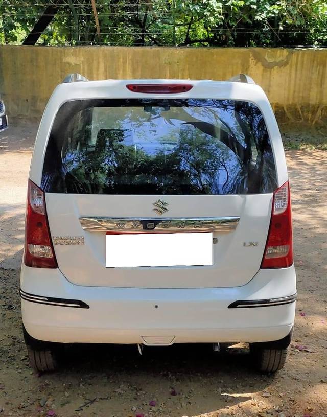 https://images10.gaadi.com/usedcar_image/4524763/original/processed_91a2b15e9a1758c0599960d0f0135646.jpg?imwidth=6402